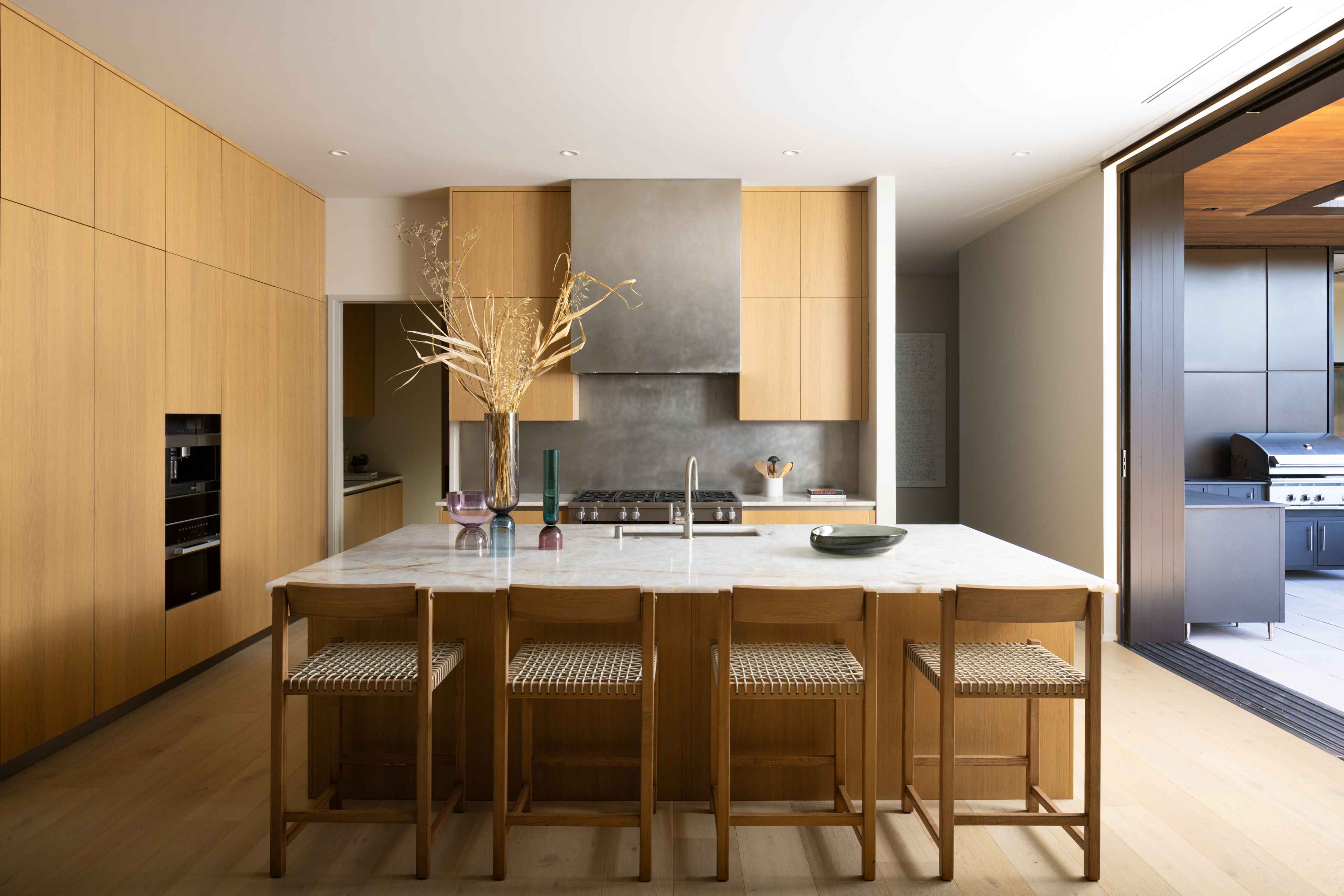 Floyd Mayweather Jr. Signs a Loft Manhattan Lease, a Billionaire's Row Penthouse Hits the Market, and More Real Estate News | AD PRO Roundup Floyd Mayweather Jr. Signs a Loft Manhattan Lease, a Billionaire's Row Penthouse Hits the Market, and More Real Estate News | AD PRO Roundup